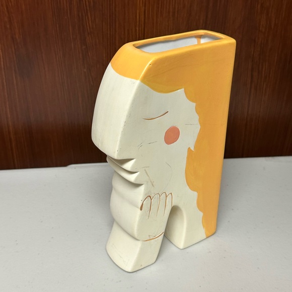 Modern Ceramic Flower Vase Blonde Girl Face Design - Picture 8 of 12